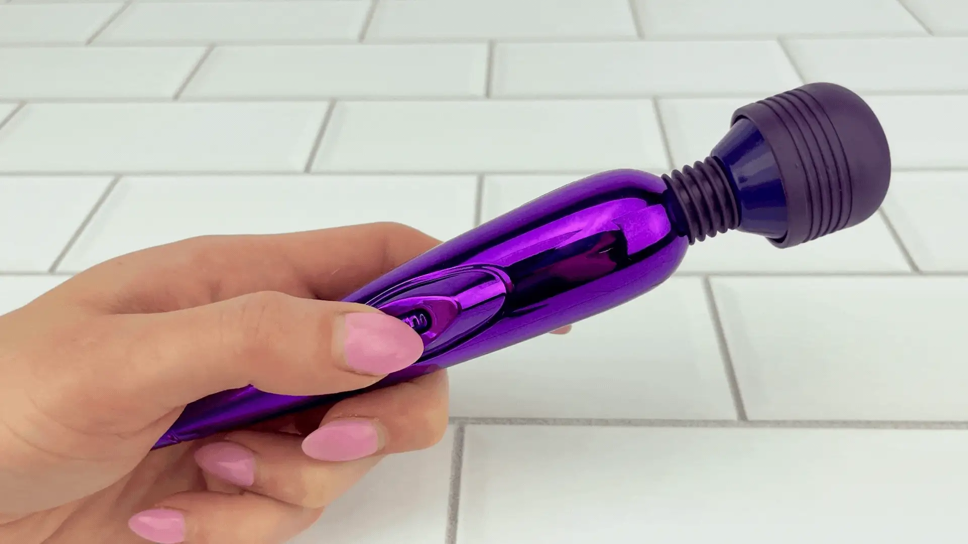 Mini Clit Wand: Take Your Stress Away! - Image 2